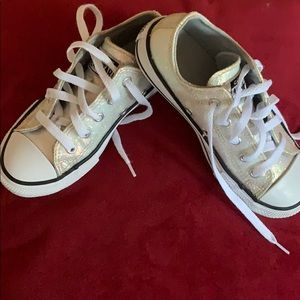 Gently worn Converse All Star tennis shoes